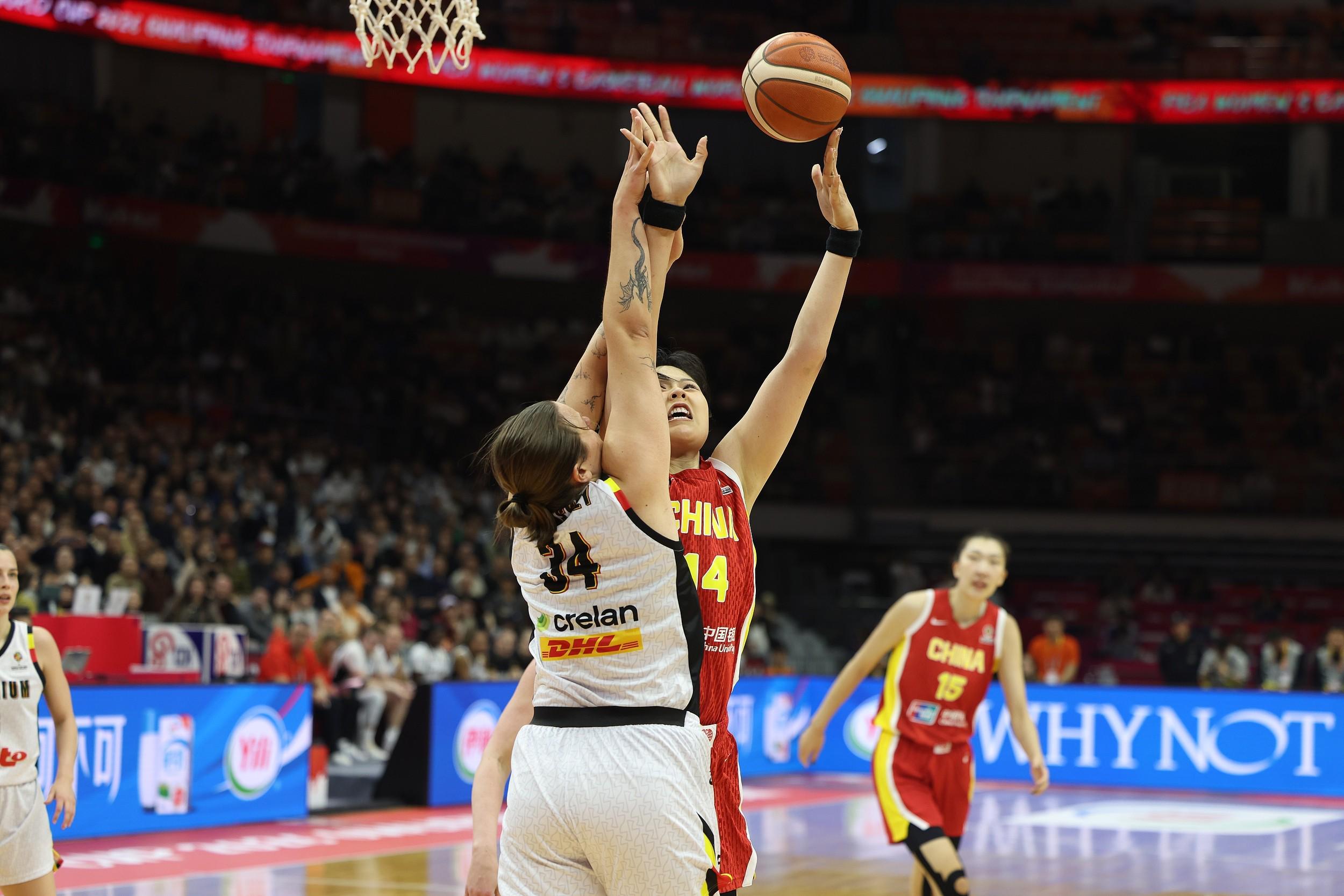 开云-找找状态！韩旭和李月汝半场合计13投1中拿2分