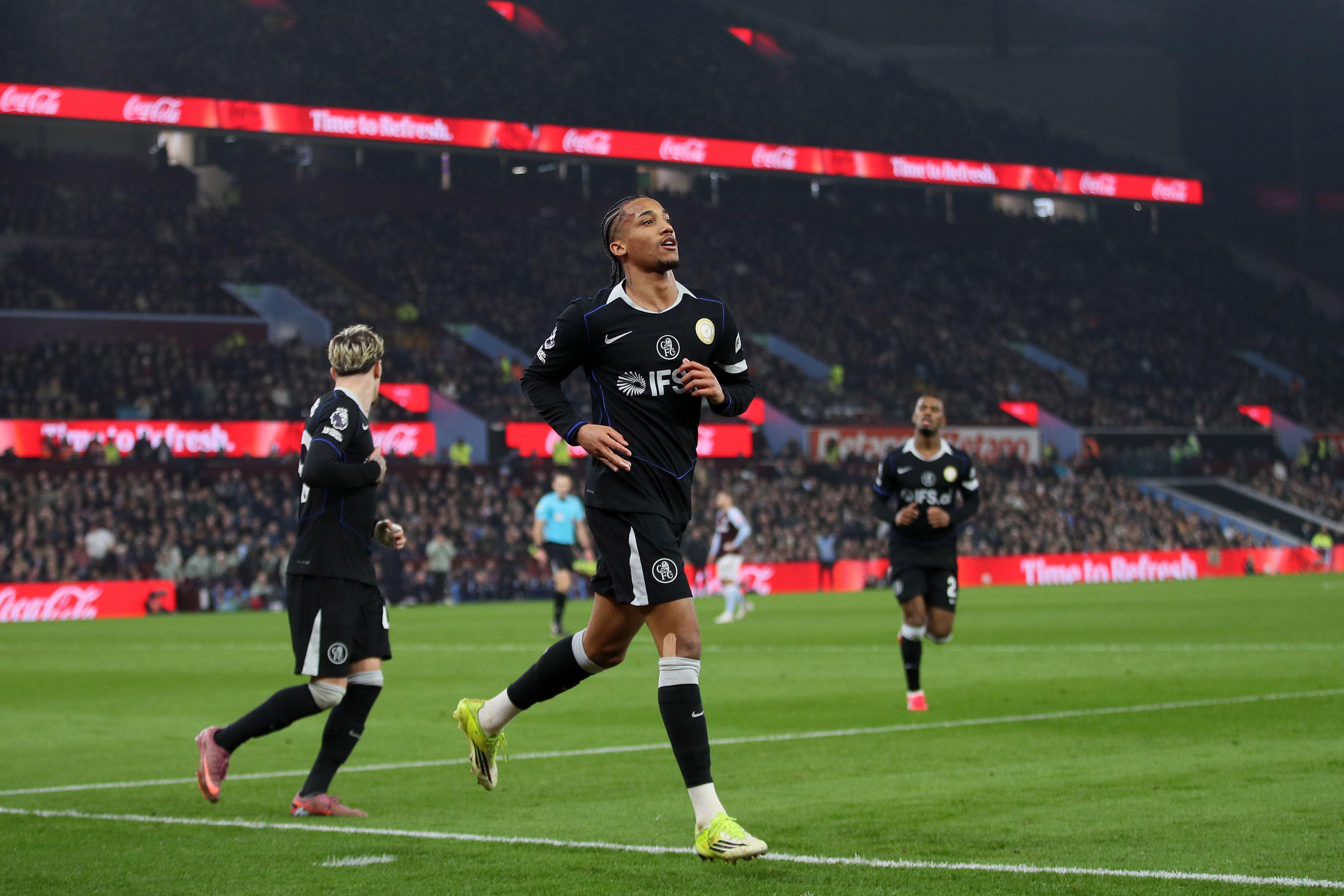 开云下载-对阵维拉独中三元，若昂-佩德罗首次在英超戴帽